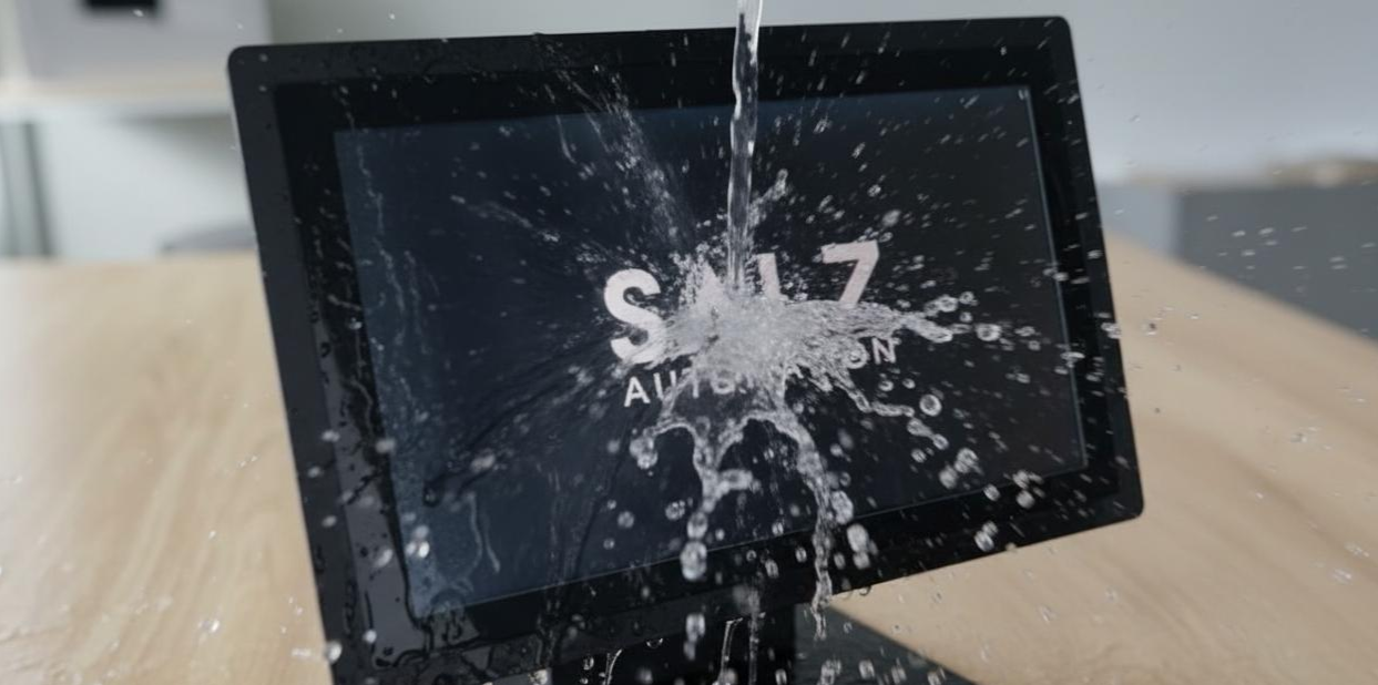 IP65 protection: Panel PC in wet environments